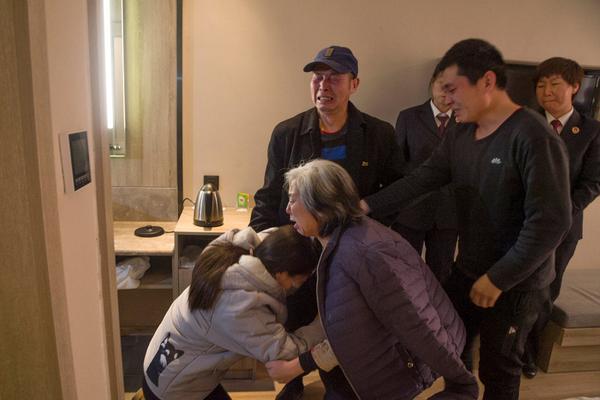“電氫并行” 新能源汽車催熱綜合能源補給站