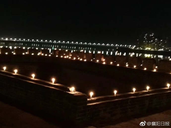 國務院總理李克強考察甲醇汽車！
