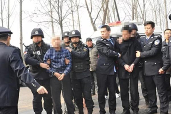 庫里1V1抖肩三分殺死比賽