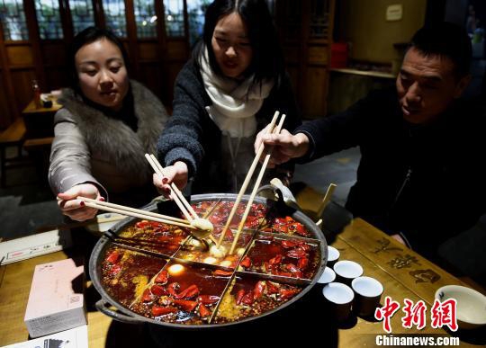 又見“股神”巴菲特：中國投資人酒會火熱報名中