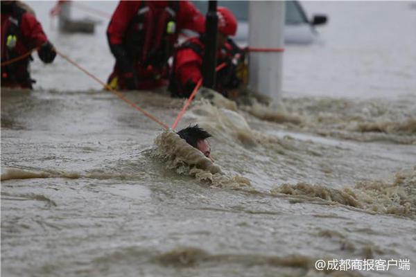 上海市工業領域碳達峰實施方案：推進工業綠色微電網建設
